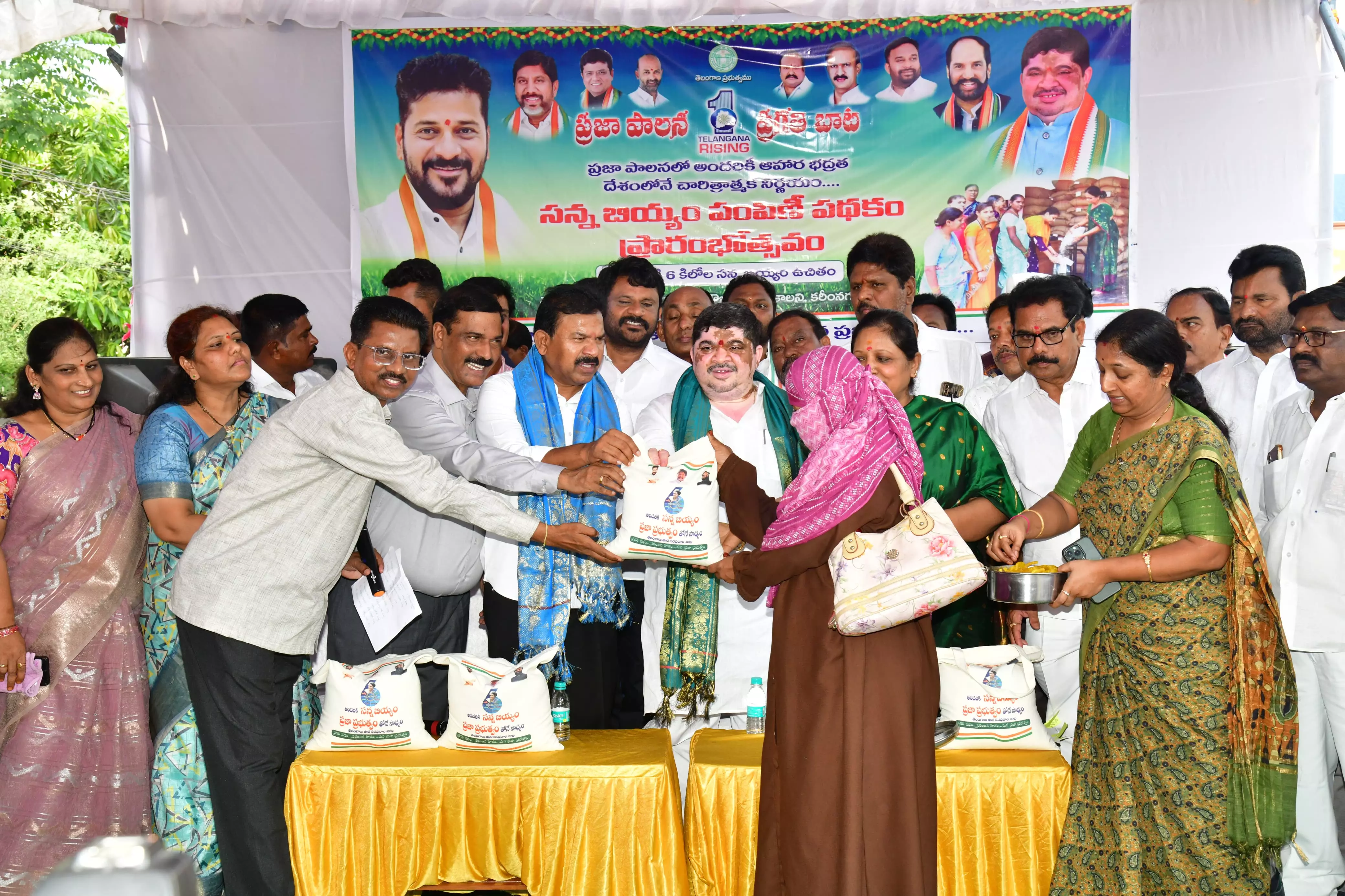 Fine rice distribution unique scheme in country: Ponnam