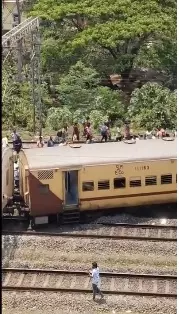 Minor derailment on Nagavali Express near Vizianagaram, no injuries reported