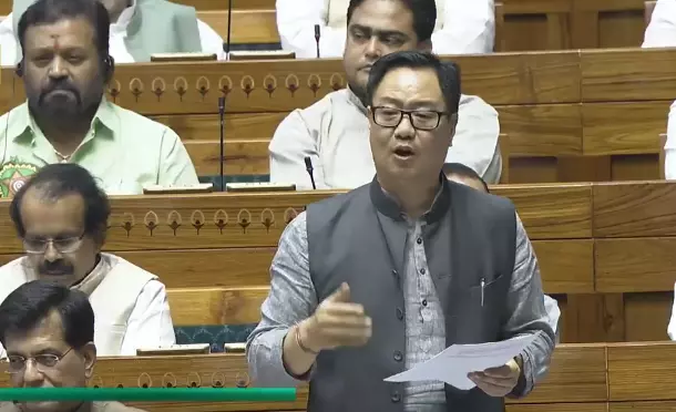 LS passes Waqf Bill after 12-hour debate LS passes Waqf Bill after 12-hour debate