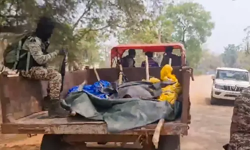 Two women Naxalites killed in encounter in MPs Mandla district