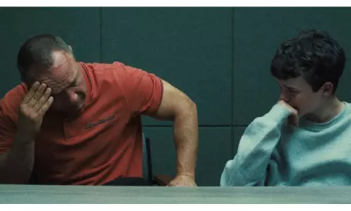 Digital Teens Unraveled: Adolescence Series Shocks with Social Media’s Dark Influence