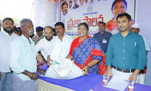 Fine Rice scheme is historic move by Congress: Seethakka