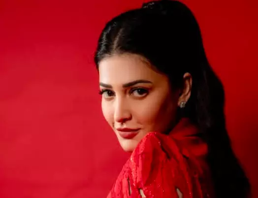 Shruti Haasan Gives Fans a Sneak Peek Into Her Music Rehearsals