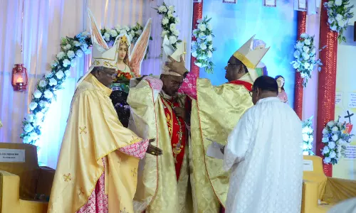 Udumala Bala installed as new Archbishop of Visakhapatnam