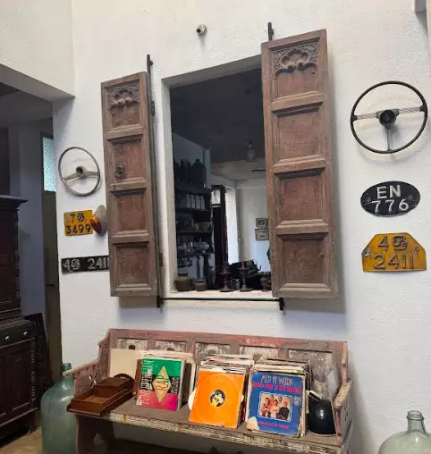 Turning Discarded Objects Into Art