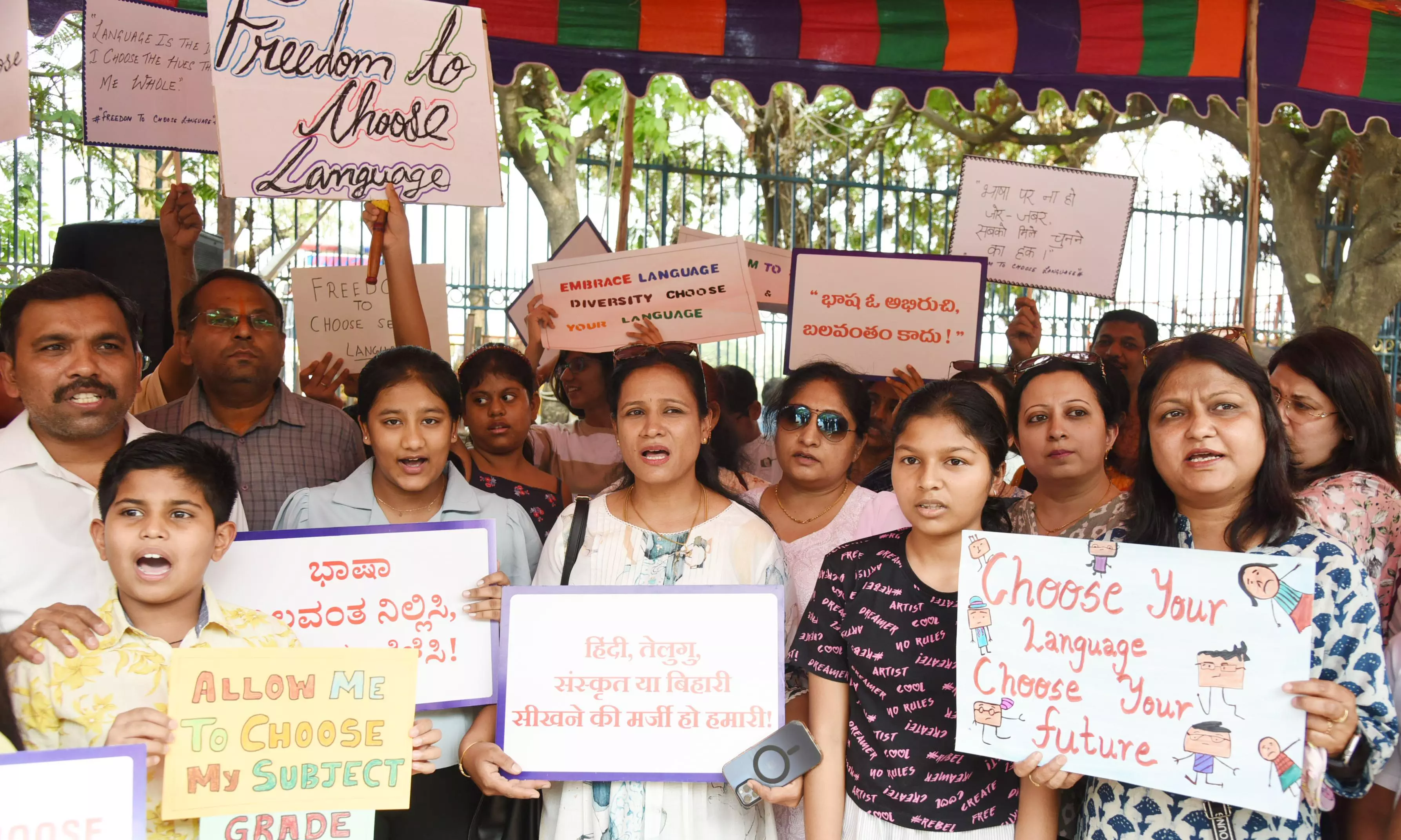 CBSE, ICSE, and IB Schools Students Protest Govt’s Compulsory Telugu Rule