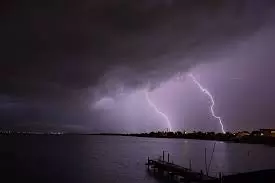 Thunderstorms lash coastal AP, tree uprooted in Kakinada