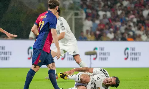 Real Madrid Beat Barca in Legends Faceoff