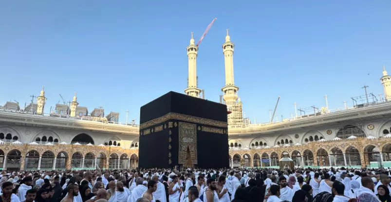 Saudi Arabia Suspends Visas for India, 13 Other Nations Ahead of Hajj Saudi Arabia Suspends Visas for India, 13 Other Nations Ahead of Hajj