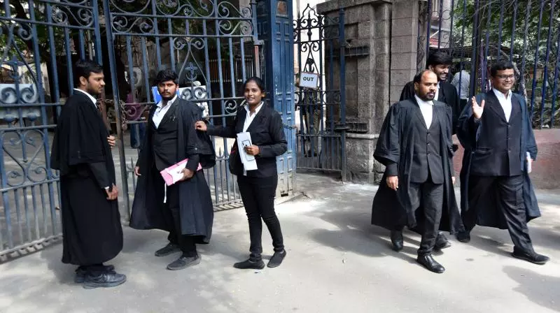 Bar Body Exempts Lawyers From Wearing Black Coats In Summer