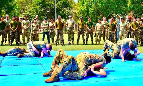 Indian, US troops hold martial arts, mountain drills in Vizag