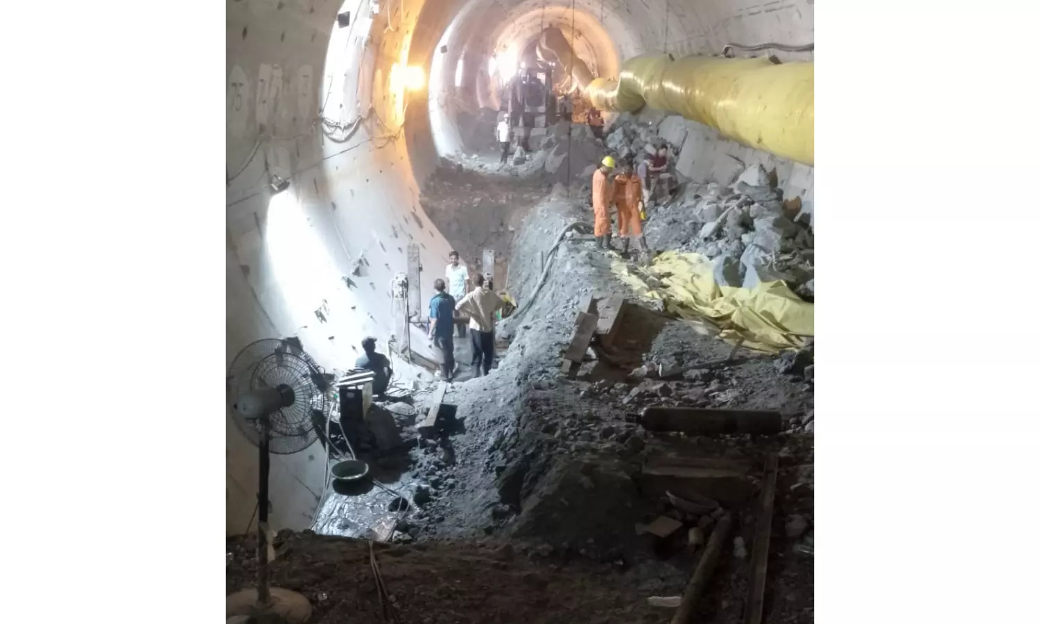 SLBC tunnel: Loco track restoration moves ahead, still no sign of six missing workers