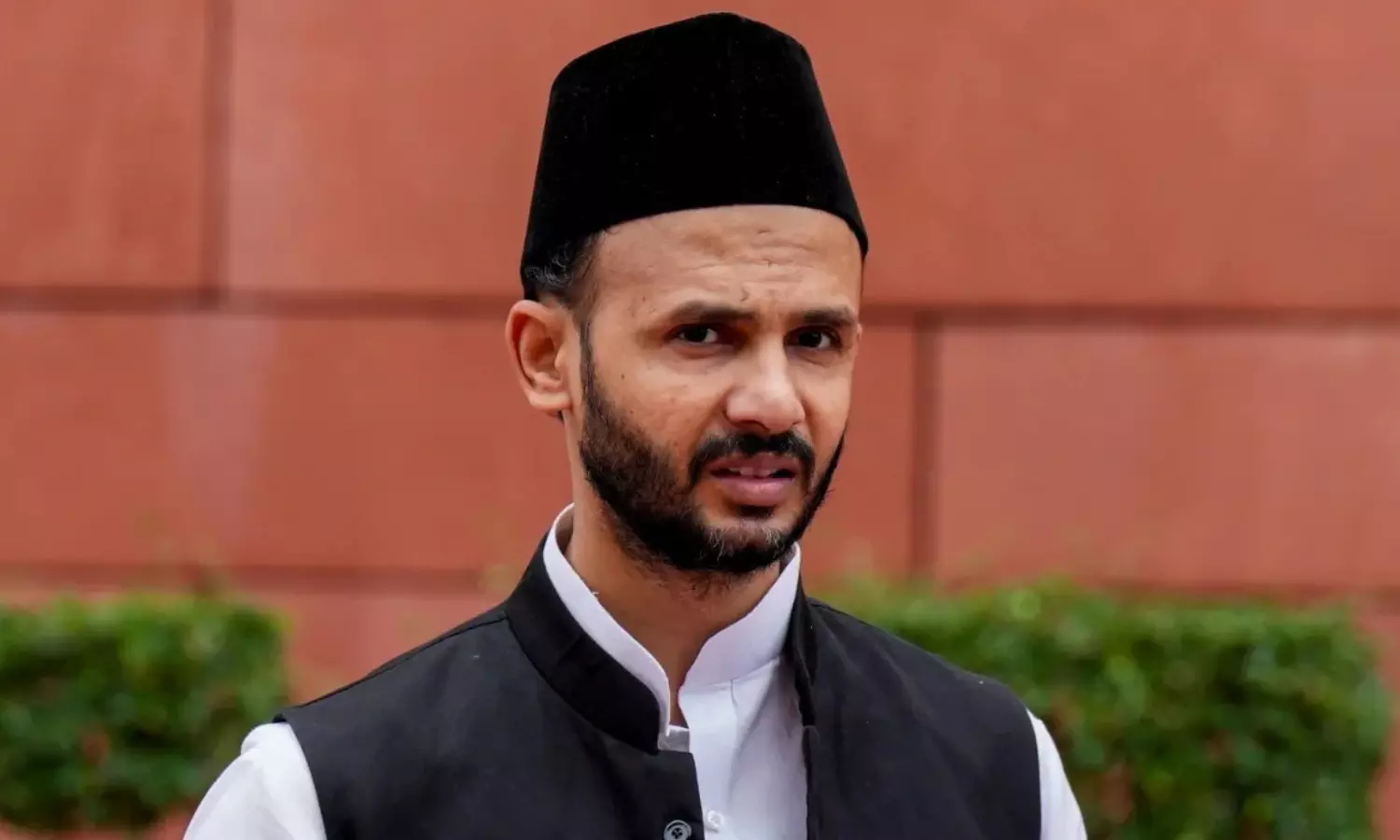 Sambhal violence: SP MP Zia Barq appears before SIT to record statement Sambhal violence: SP MP Zia Barq appears before SIT to record statement