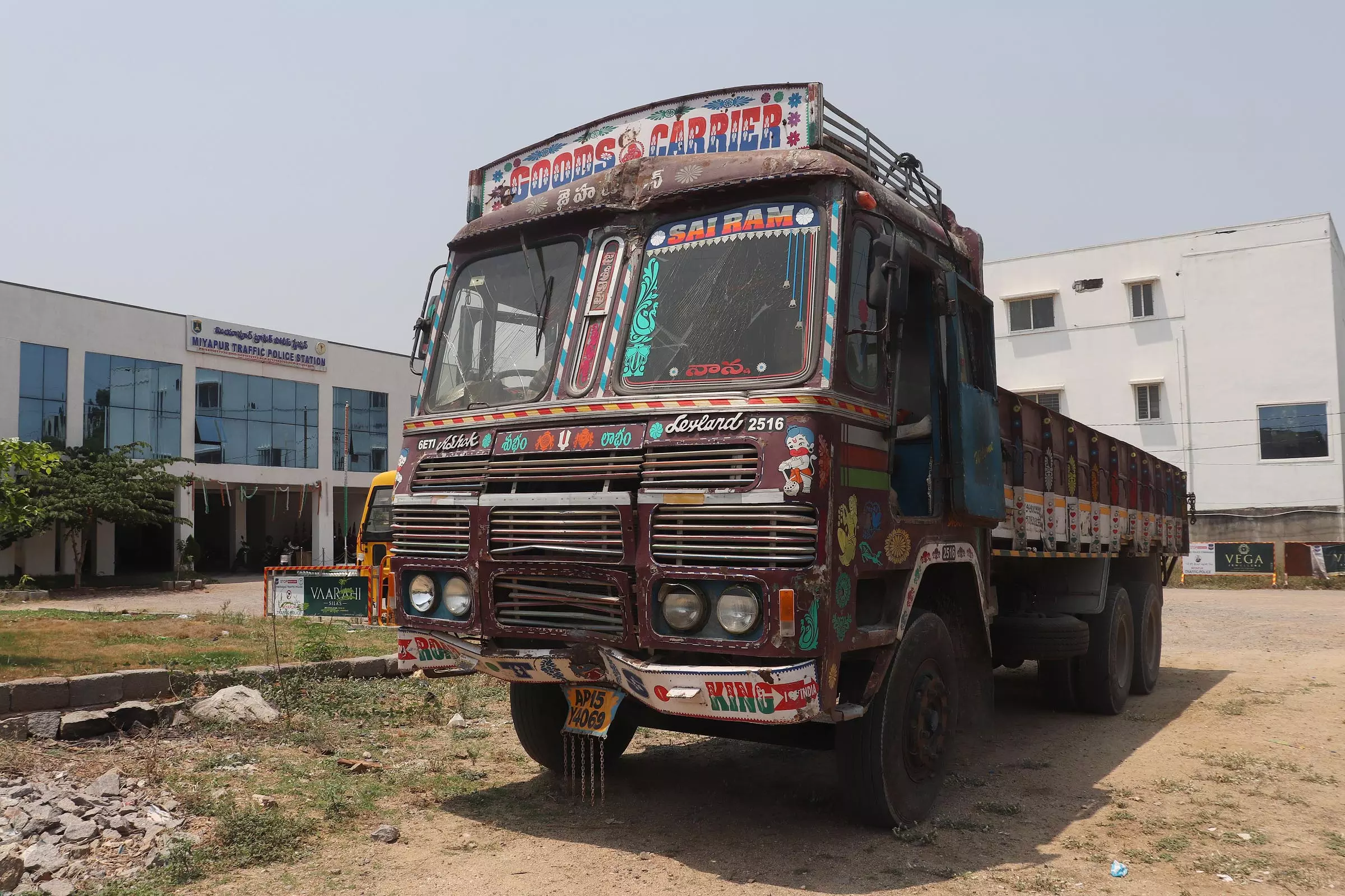 Drunk driver kills traffic cop in Miyapur