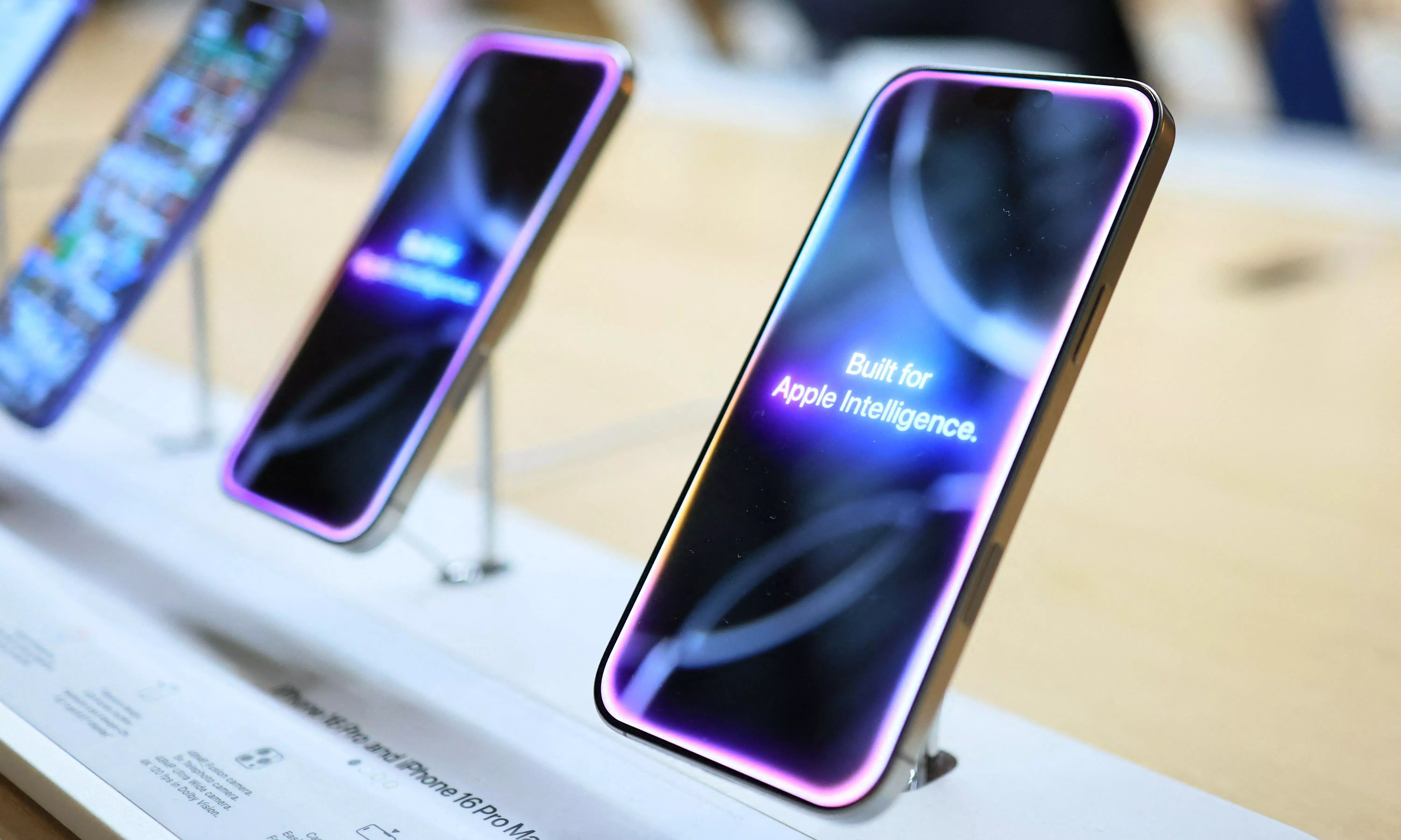 Apple Exported iPhones Worth Rs 1.5 Trillion From India: Ashwini Vaishnaw Apple Exported iPhones Worth Rs 1.5 Trillion From India: Ashwini Vaishnaw