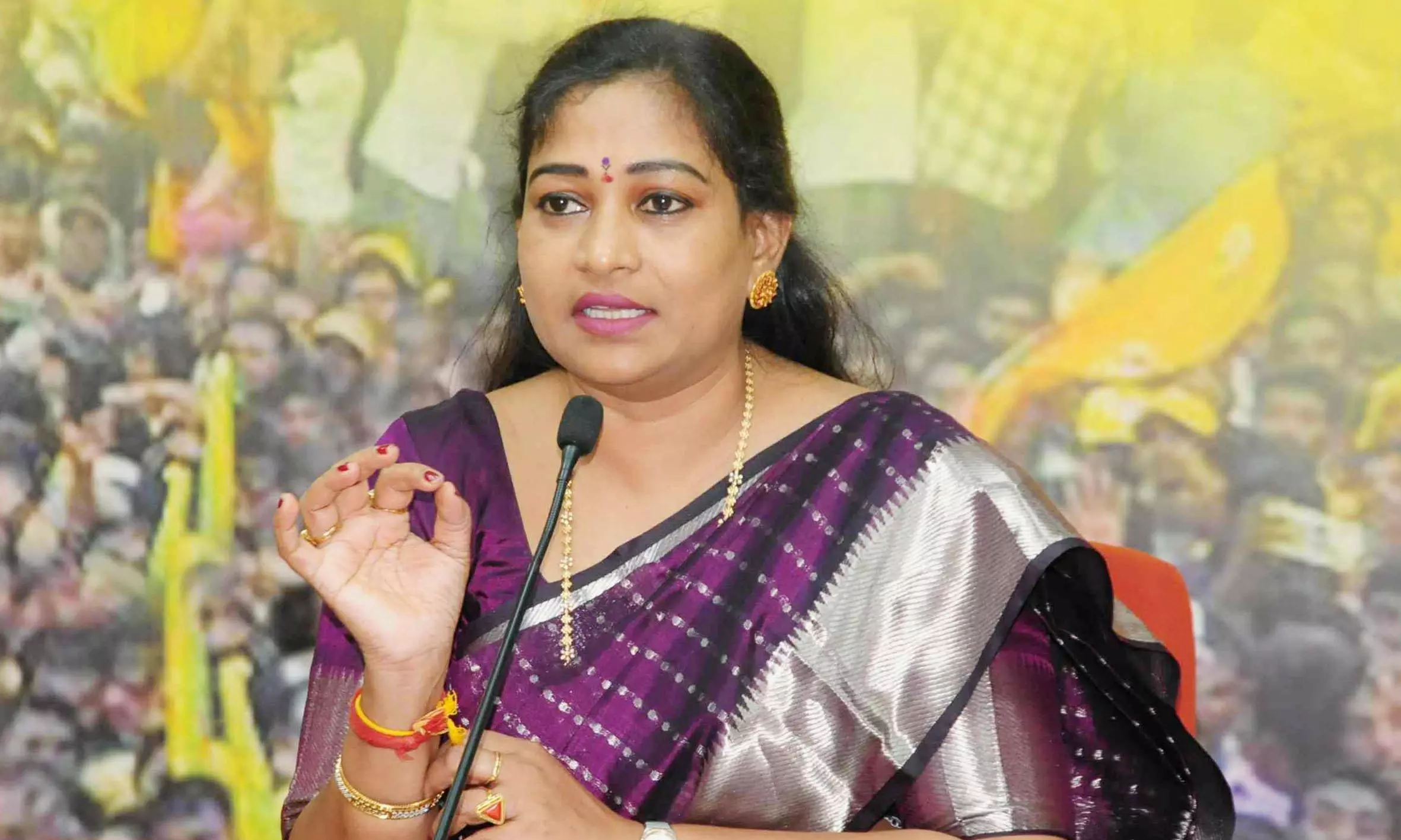 Prioritise Women’s Safety in Vizag Range, Anitha Tells Police