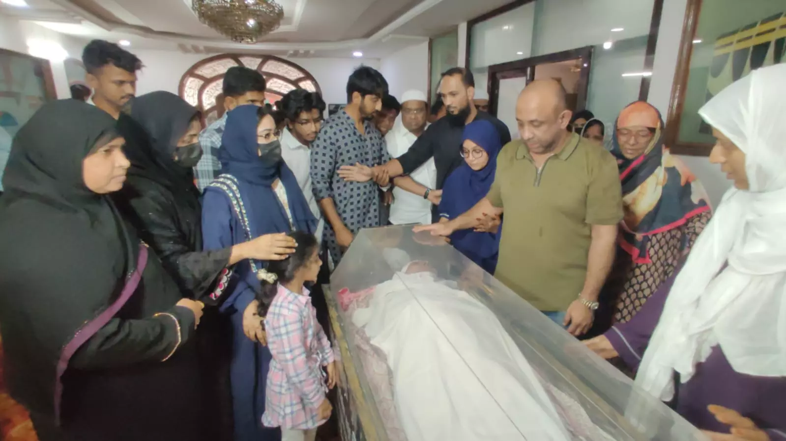 Ex-BRS MLA Aamer detained at Hyderabad airport Ex-BRS MLA Aamer detained at Hyderabad airport