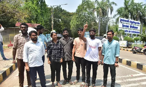 SC Panel Inspects Kancha Ganchibowli Site, Meet Students