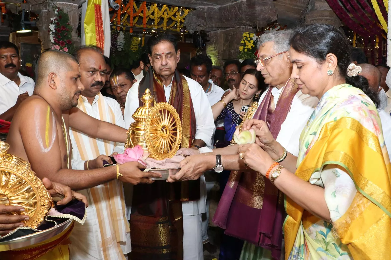 Penna Cements MD presents 7 kg golden crown at Vontimitta