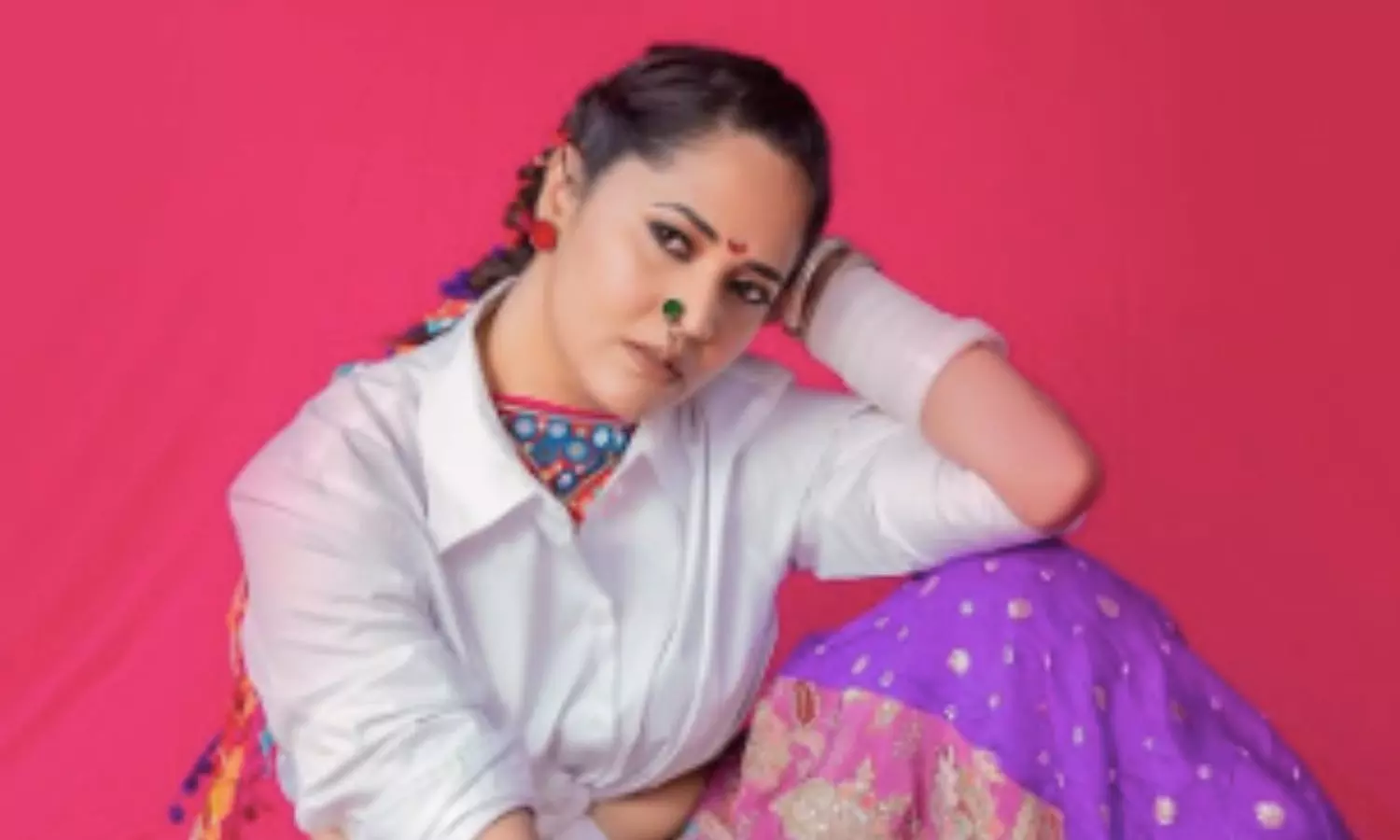Anasuya Bharadwaj in Vibrant Ethnic Ensemble Anasuya Bharadwaj in Vibrant Ethnic Ensemble