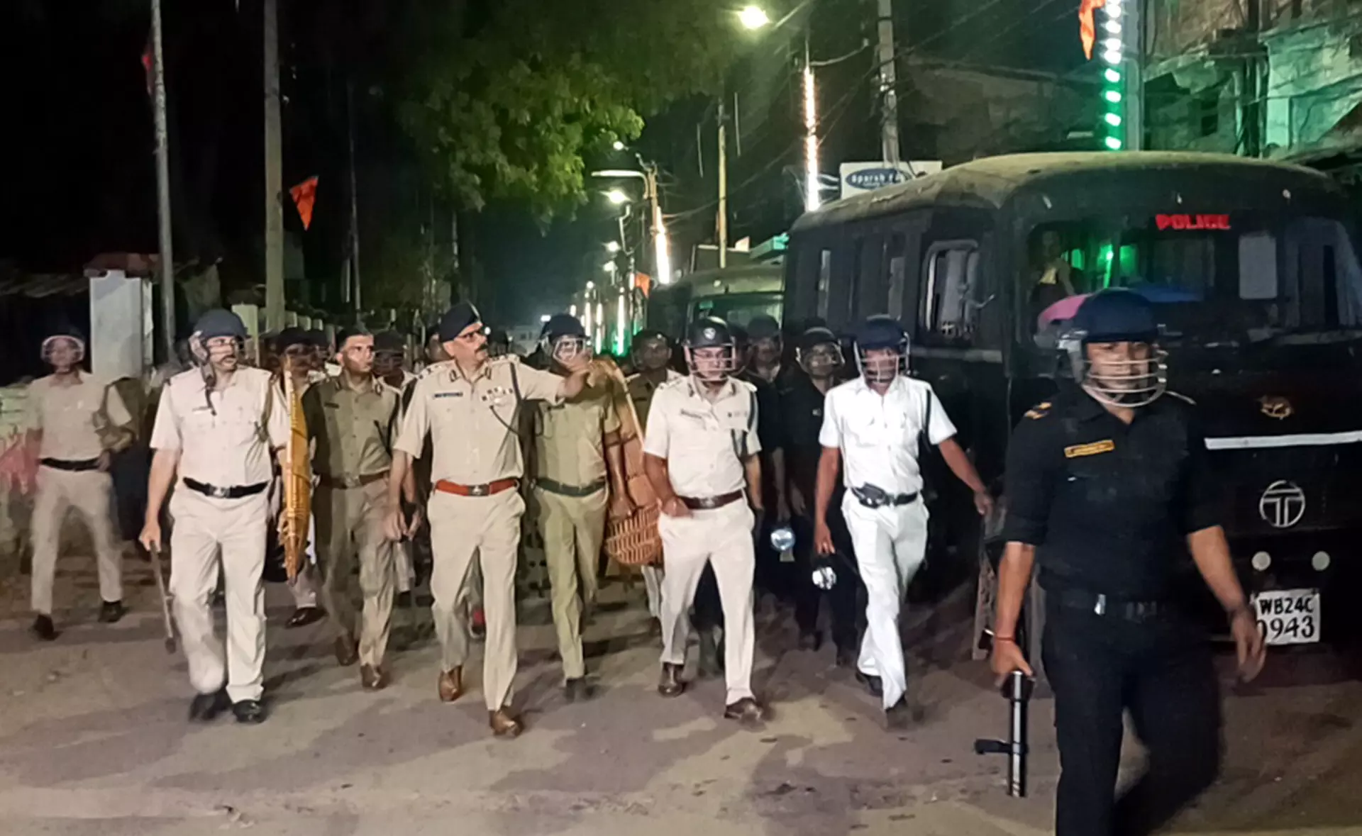 Calcutta HC Orders Deployment Of Central Forces In Violence-hit Murshidabad Calcutta HC Orders Deployment Of Central Forces In Violence-hit Murshidabad