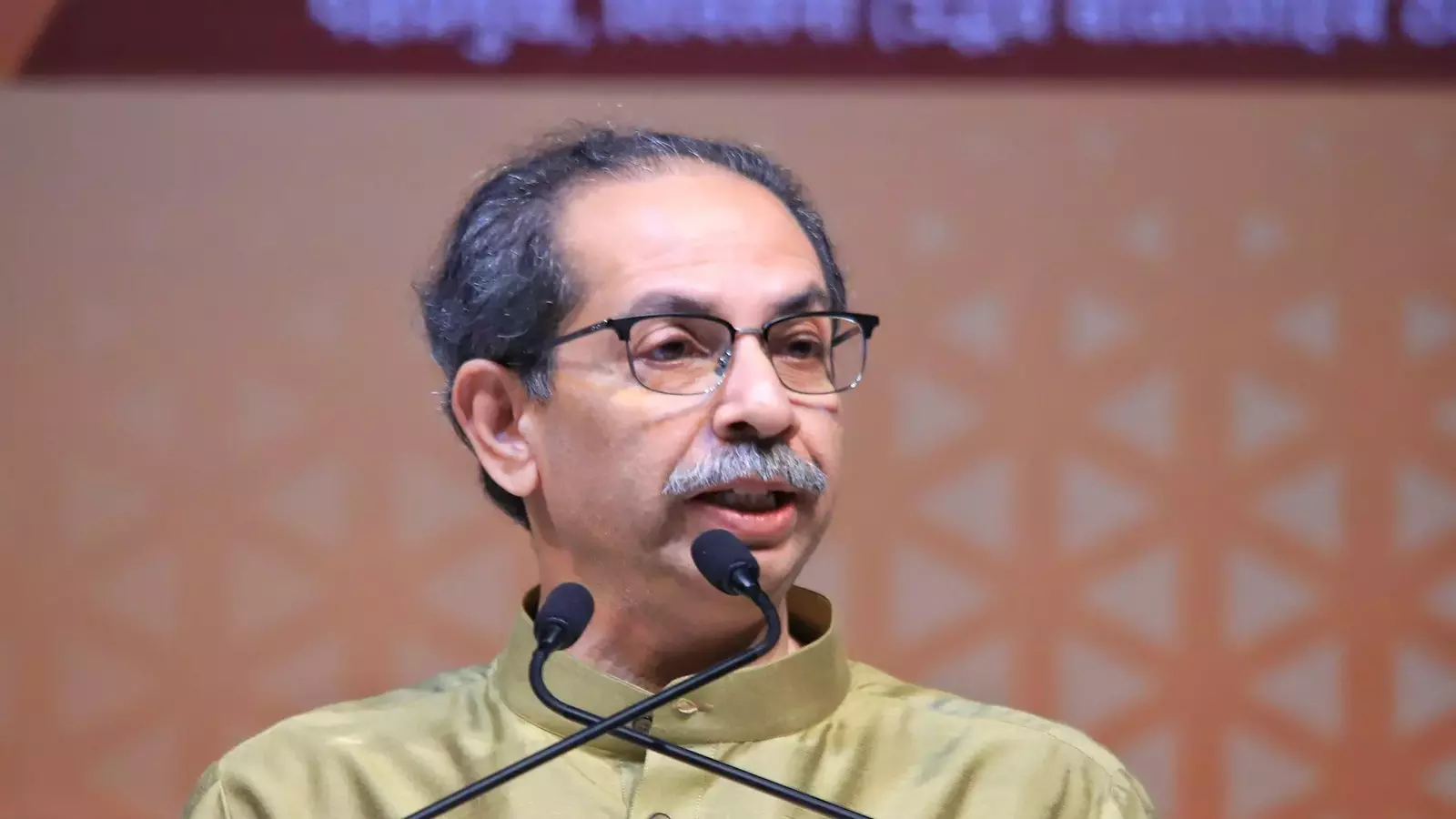 Shiv Sena (UBT) continues to struggle with internal turbulence, defections Shiv Sena (UBT) continues to struggle with internal turbulence, defections