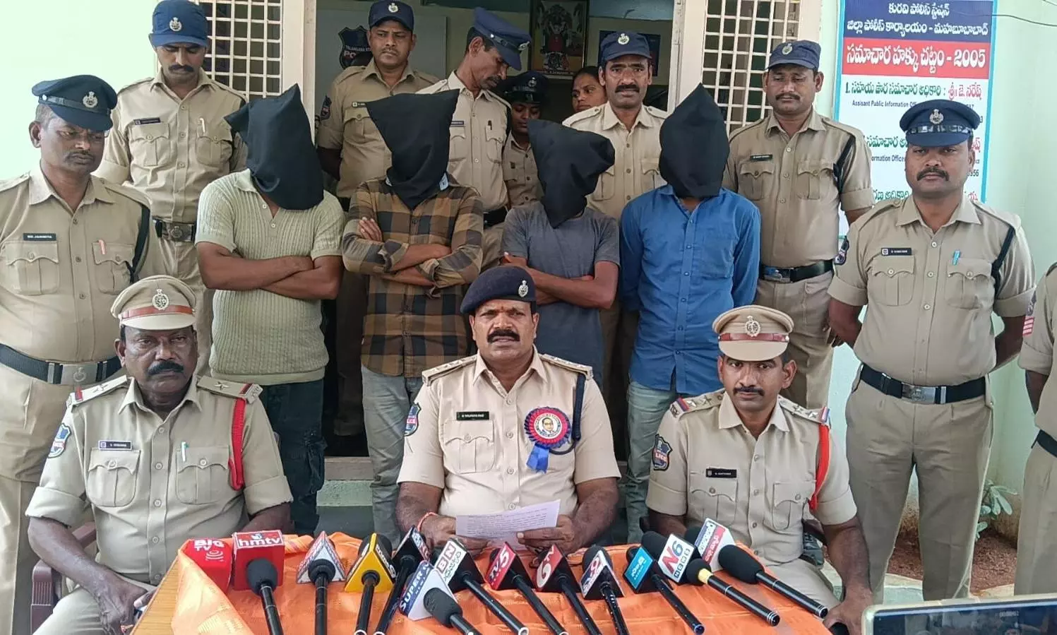 Ganja worth ₹53.28 lakh seized by Kuravi police