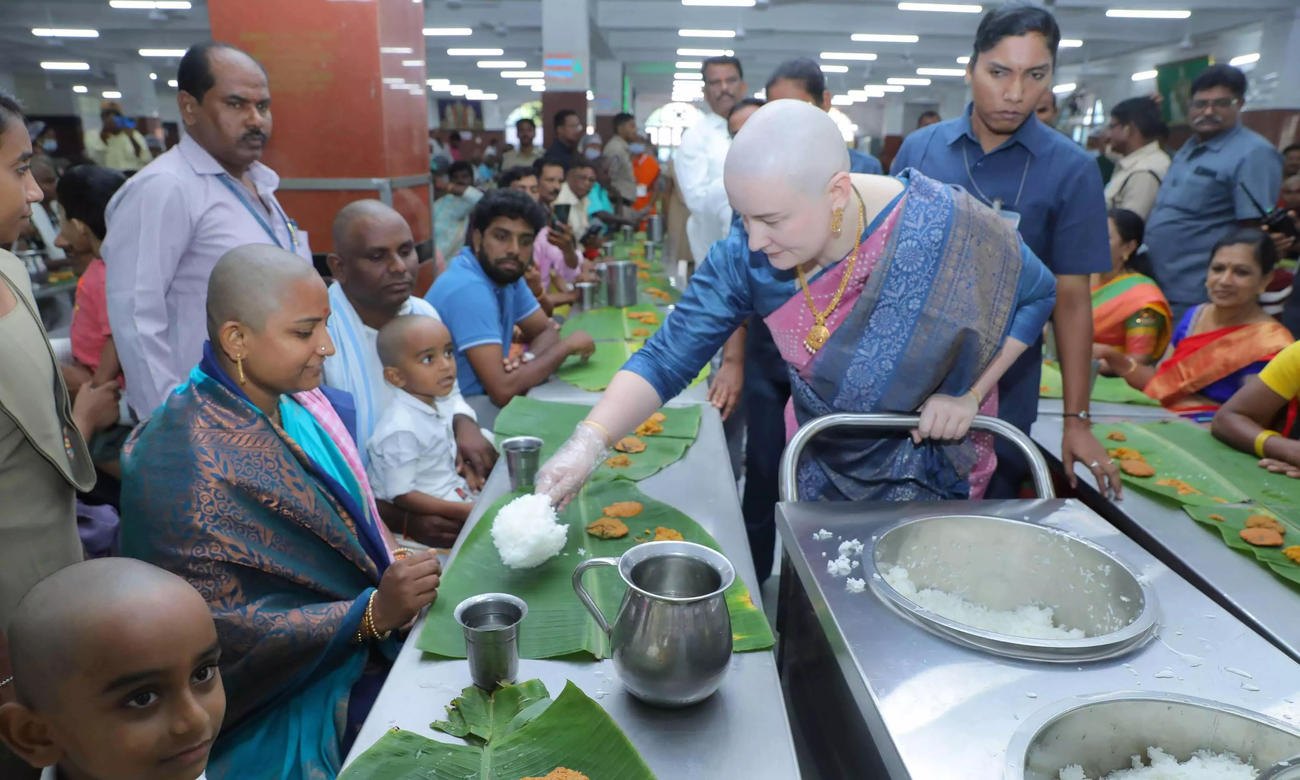 Anna Lezhneva seeks blessings at Tirumala after son’s fire ordeal
