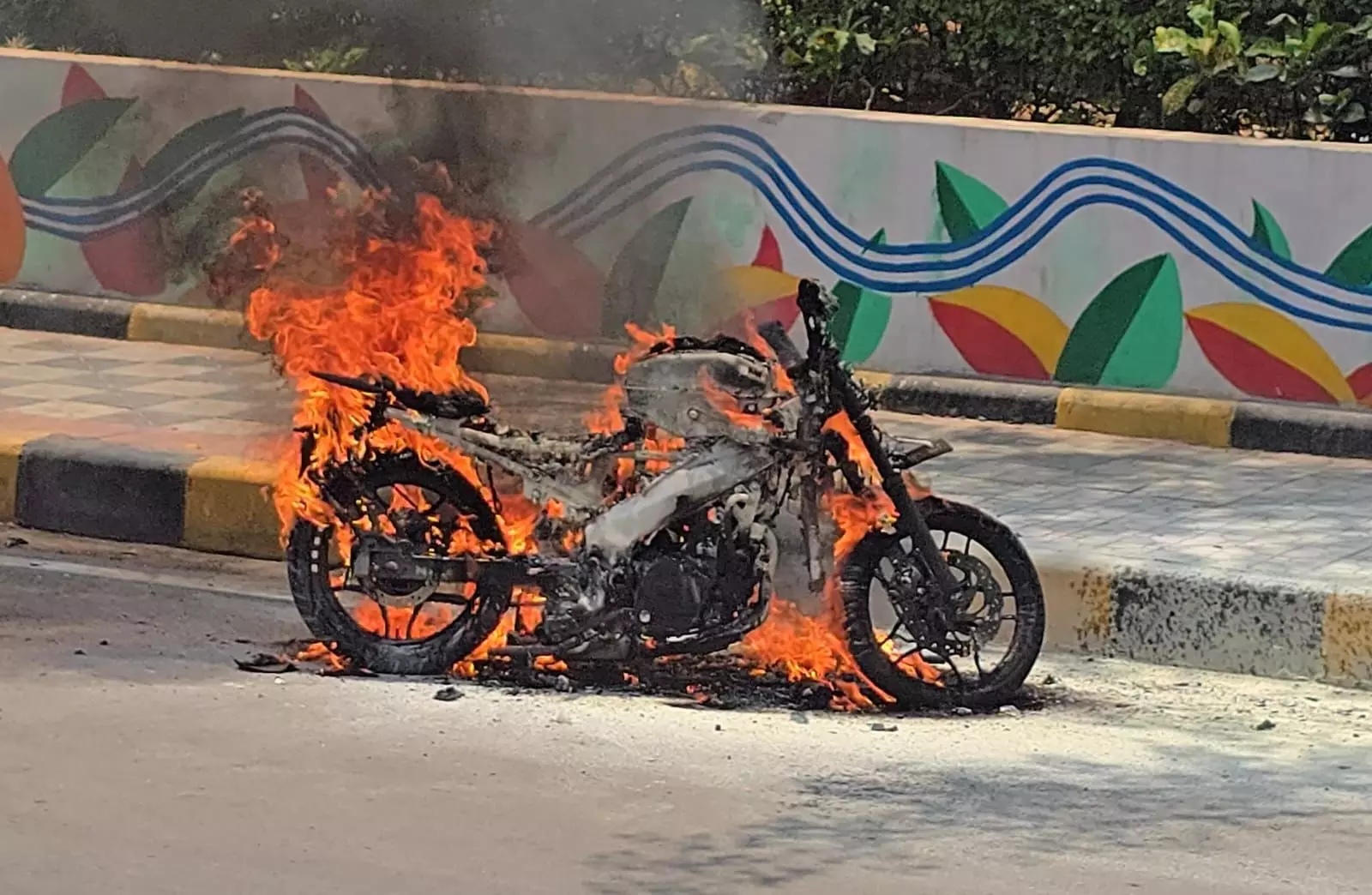 Techie’s Bike Catches Fire In Gachibowli Techie’s Bike Catches Fire In Gachibowli