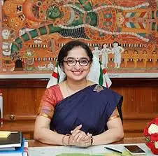 Kerala IAS Officer Praises CPM Leader, Courts Controversy Kerala IAS Officer Praises CPM Leader, Courts Controversy