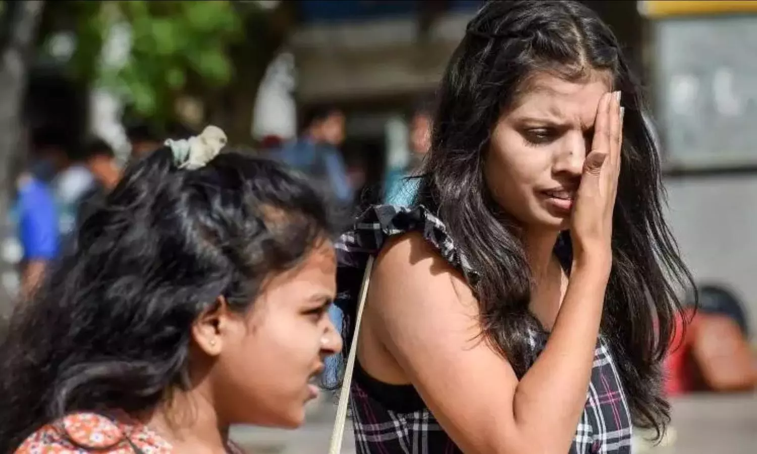 Heatwave Grips AP, Temperatures Soar Above 35°C, Thunderstorms Likely Heatwave Grips AP, Temperatures Soar Above 35°C, Thunderstorms Likely