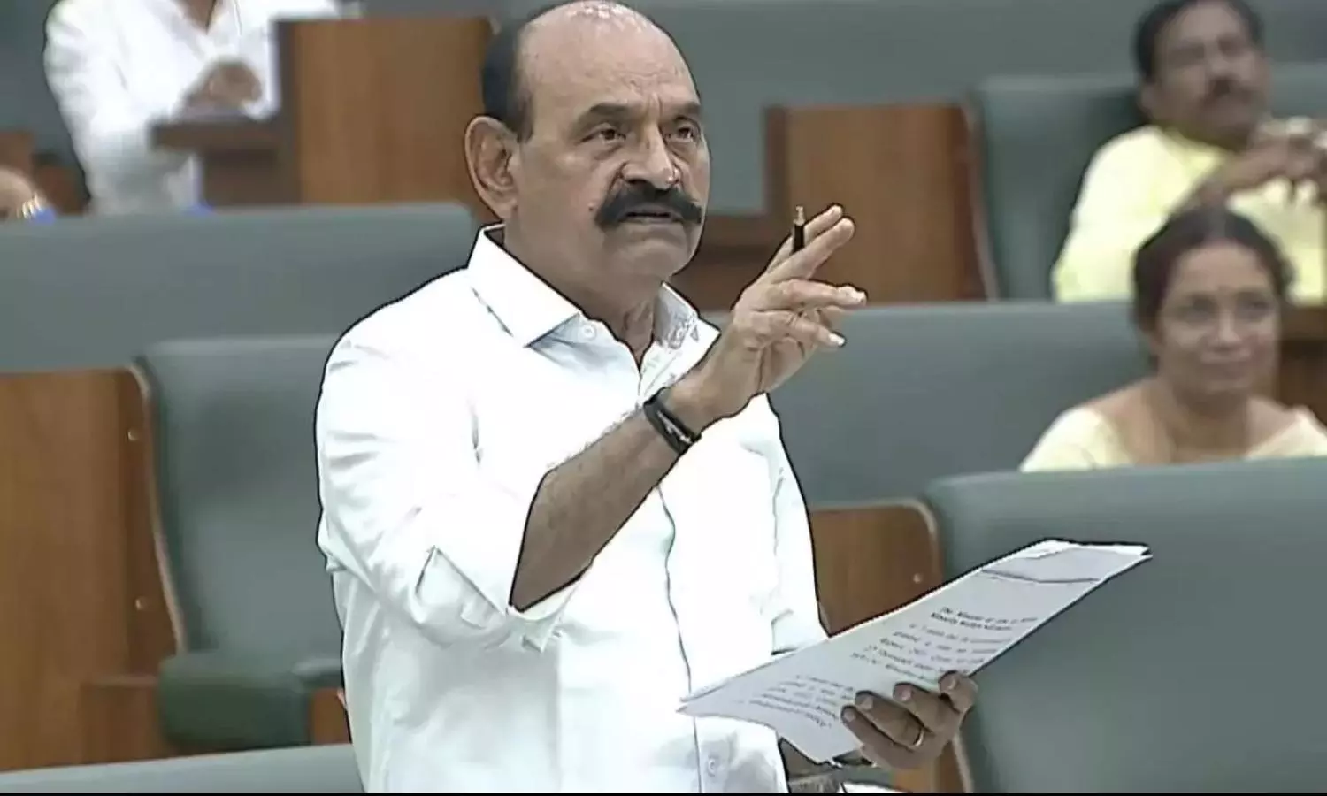 AP Sending 1,630 Pilgrims For Haj This Year, Says Minister Farooq