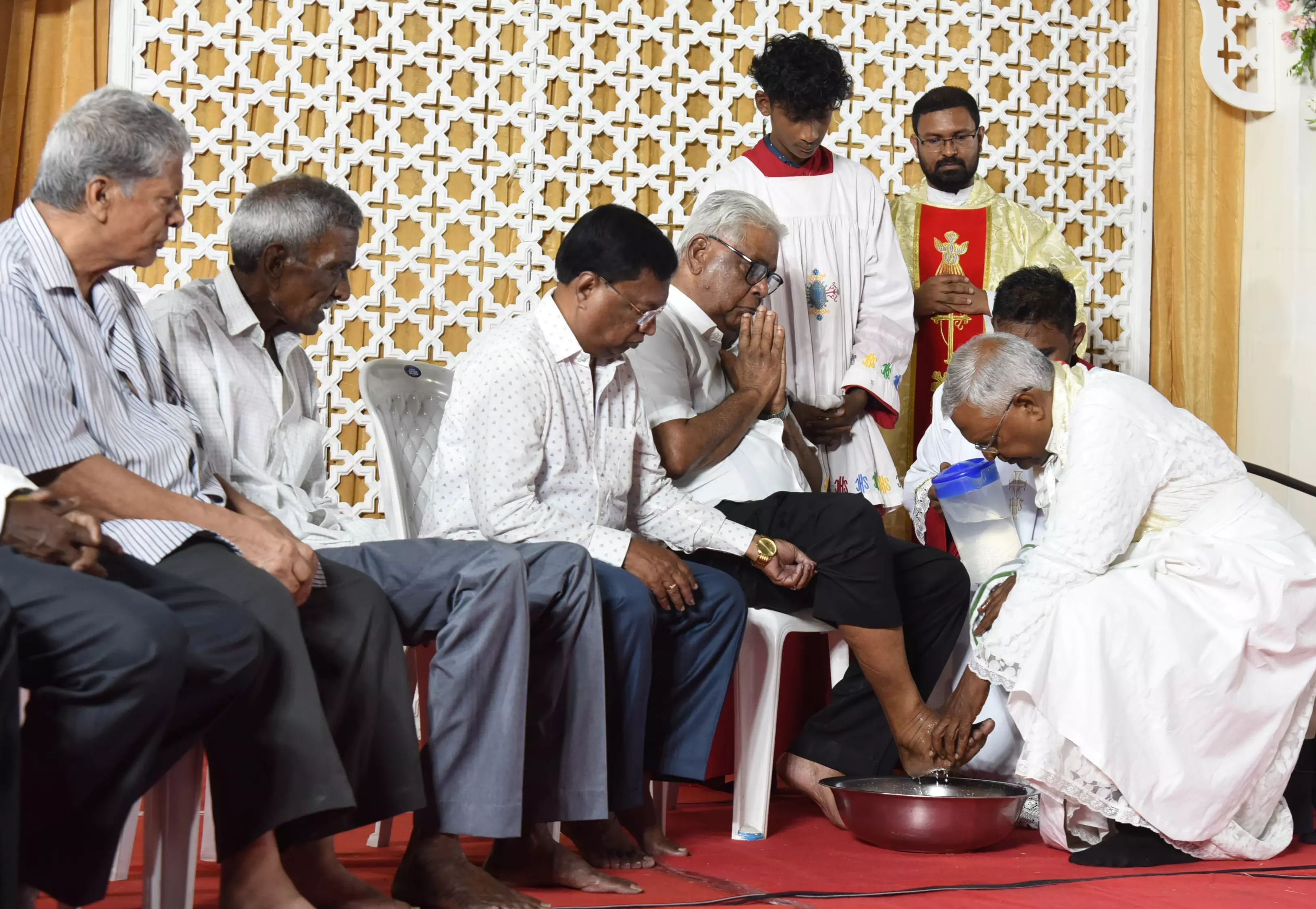 Priests Wash Feet on Maundy Thursday