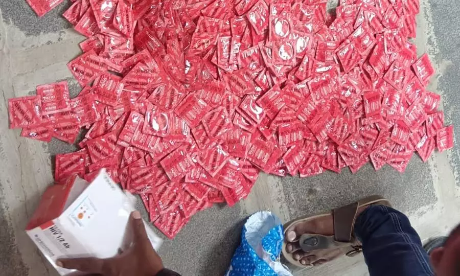 Four Arrested In Warangal Hi-tech Prostitution Racket