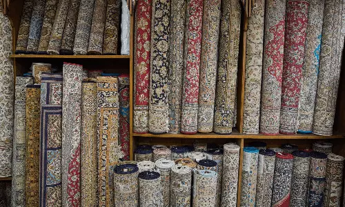 Trump Tariffs Threaten Survival Of Centuries-Old Kashmiri Carpet Industry