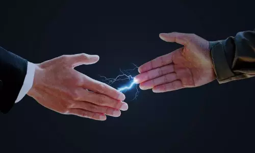 Ever Felt Sudden Electric Shock While Touching Someone or Something? Heres Why