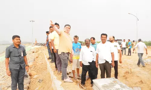 Ponnam Wants Arepalli Junction Work on Fast Track