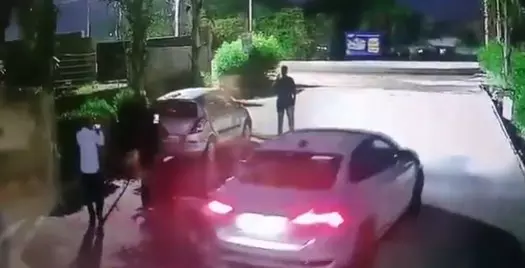 Hyderabad: Drunk men misbehave, create ruckus at Ayodhya Villas