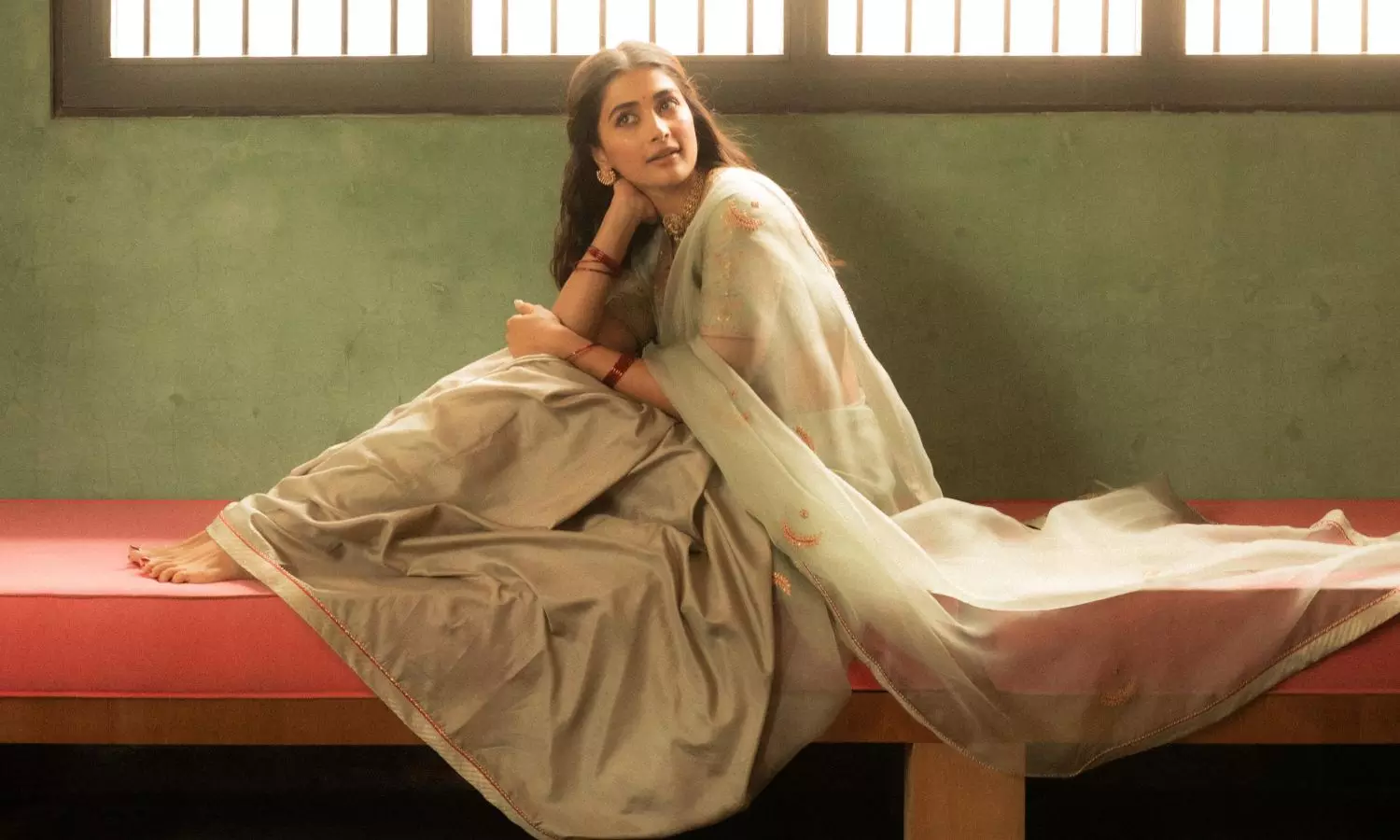 Pooja Hegde Is Beautiful In Pastel Saree