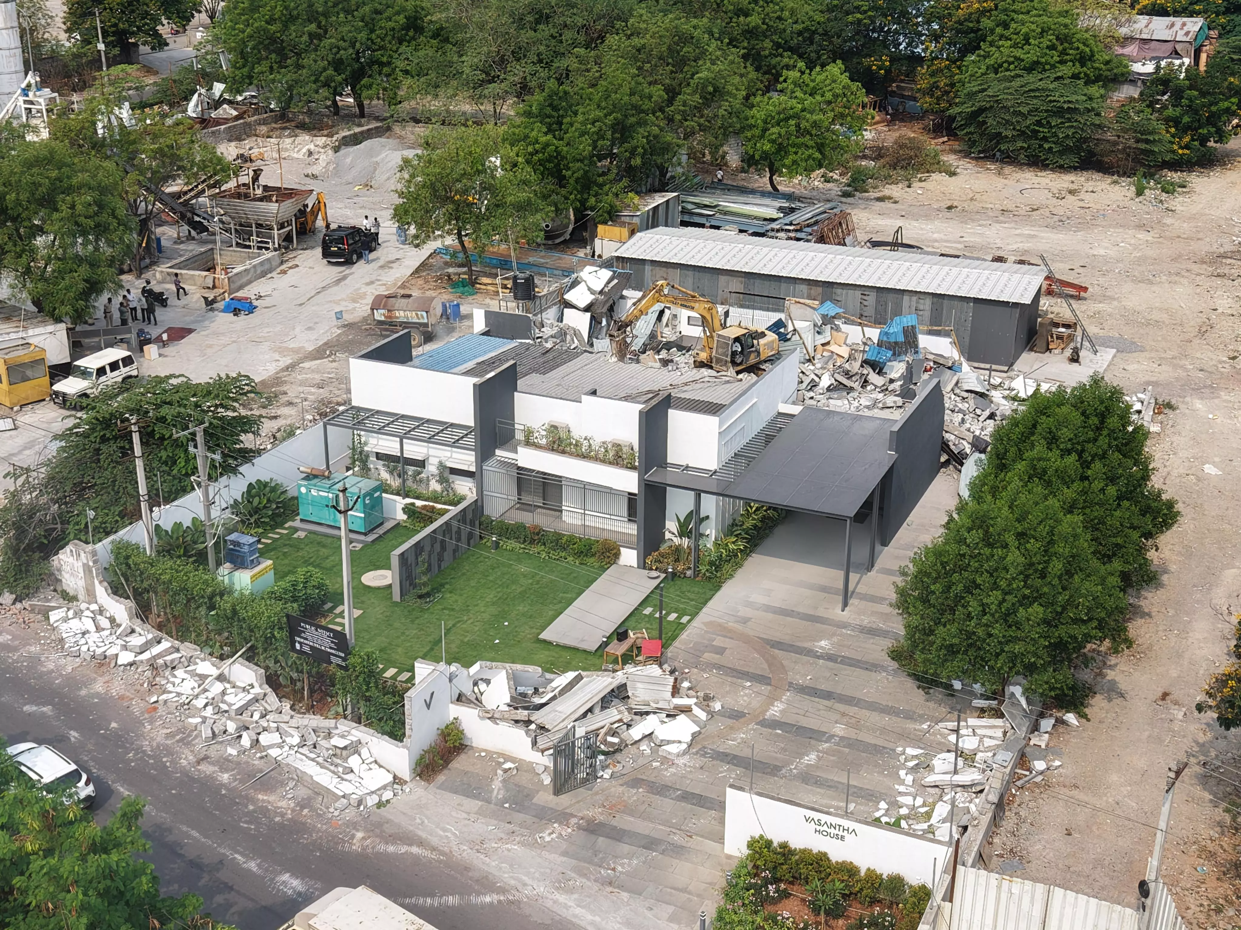 HYDRAA Cracks Down on Illegal Encroachments in Hyderabad