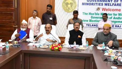 Shabbir Ali, AP Minister Farooq hold joint review for Haj pilgrimage