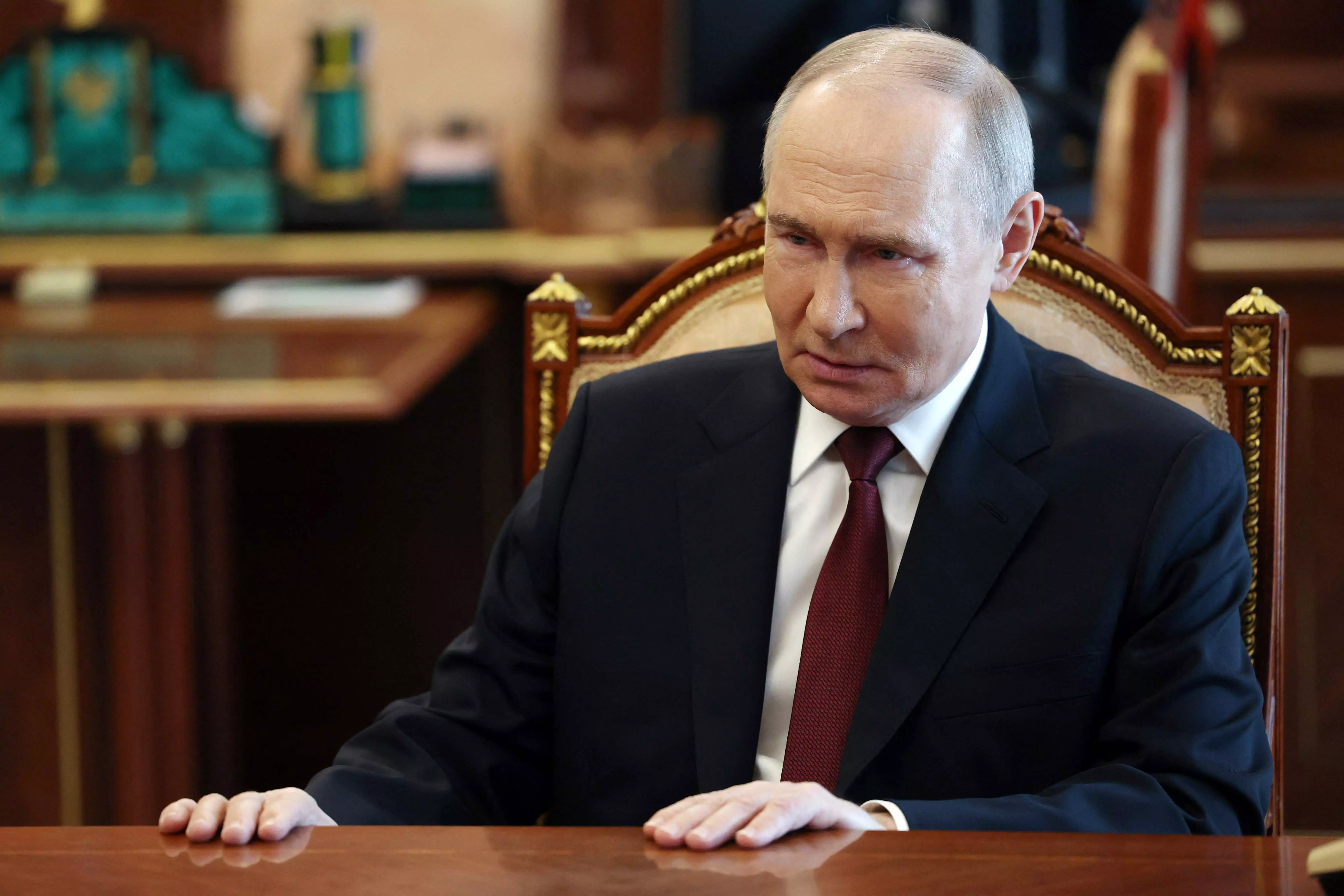 Putin Announces Easter Ceasefire in Ukraine