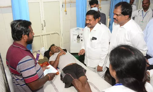 Minister Dola Holds Surprise Inspection at KGH Minister Dola Holds Surprise Inspection at KGH