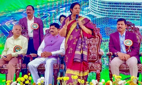 Centre to Start Day Care Cancer Centres in All District Hospitals: Purandeswari Centre to Start Day Care Cancer Centres in All District Hospitals: Purandeswari