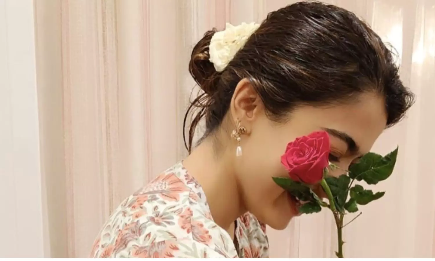 Rashmika Twirls A Crimson Rose, Gives A Motivational Message