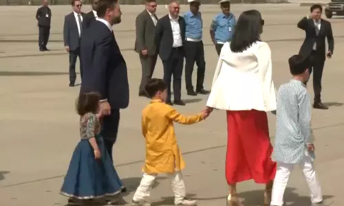 JD Vances Children Sport Ethnic Wear As They Land In India