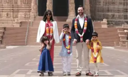 US Vice President Vance And His Family Visit Akshardham Temple
