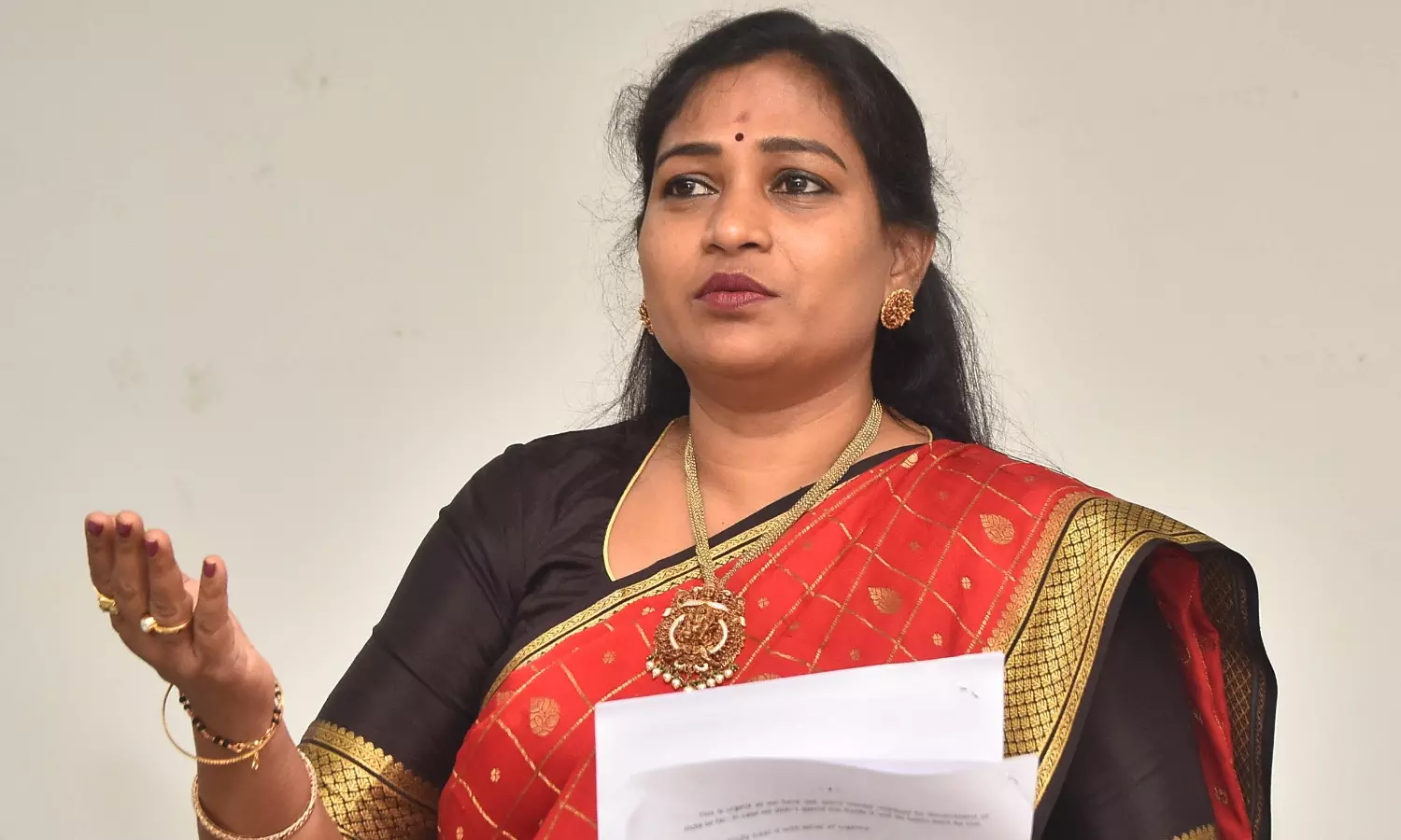 Minister Anitha Not Happy With Functioning Of Fire Officers