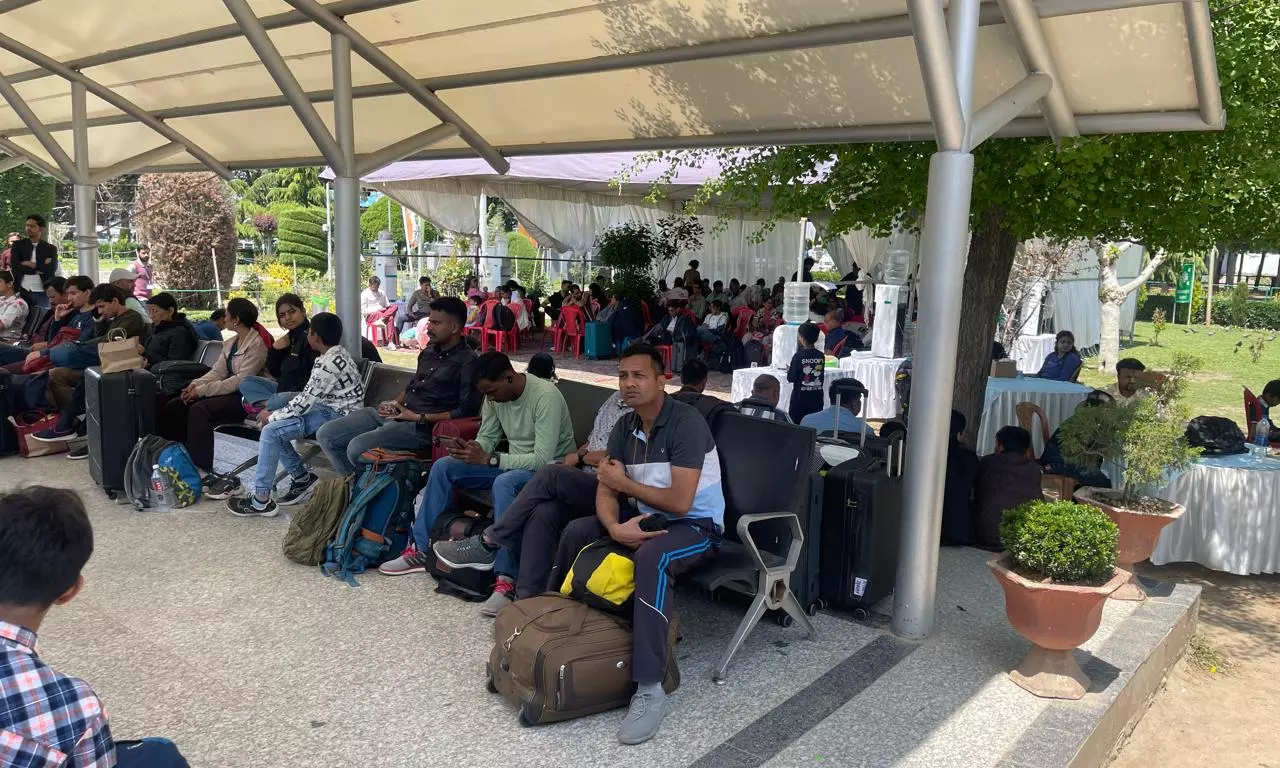 80 TG Tourists Stranded in Srinagar After Terrorist Attack