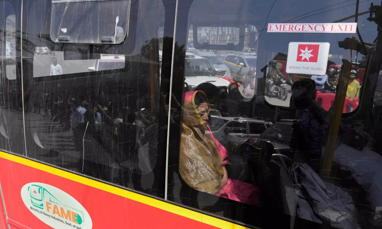 Tourists Flee Kashmir After Pahalgam Attack, CM Says Heartbreaking To See Exodus Of Guests